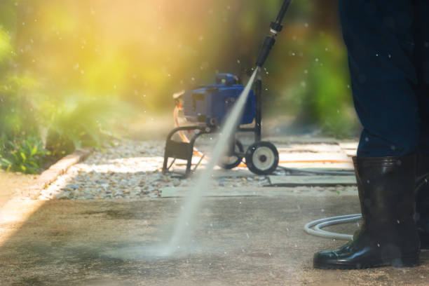 Best Gutter Cleaning  in West Deland, FL